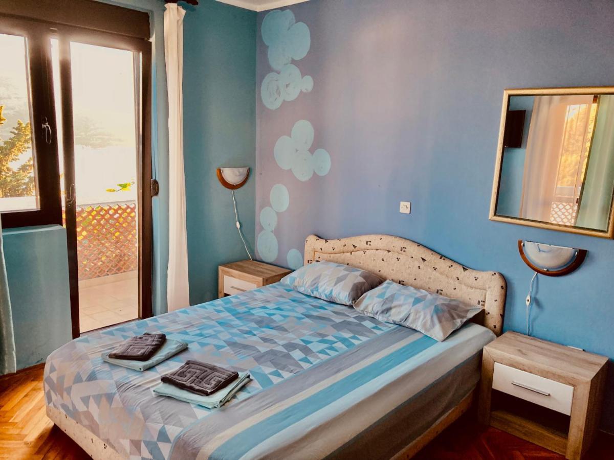 Apartmani Ilic Херцег Нови Екстериор снимка