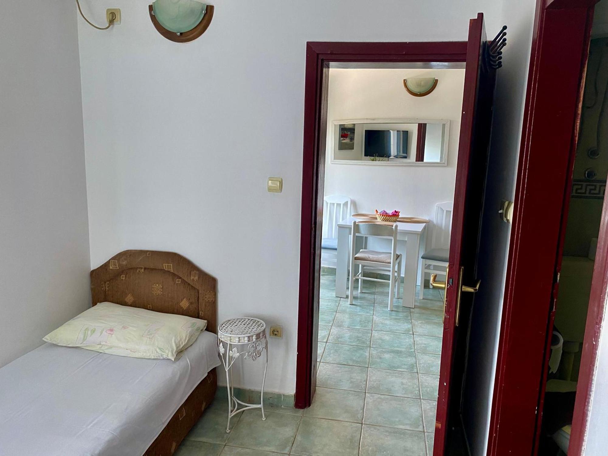 Apartmani Ilic Херцег Нови Екстериор снимка