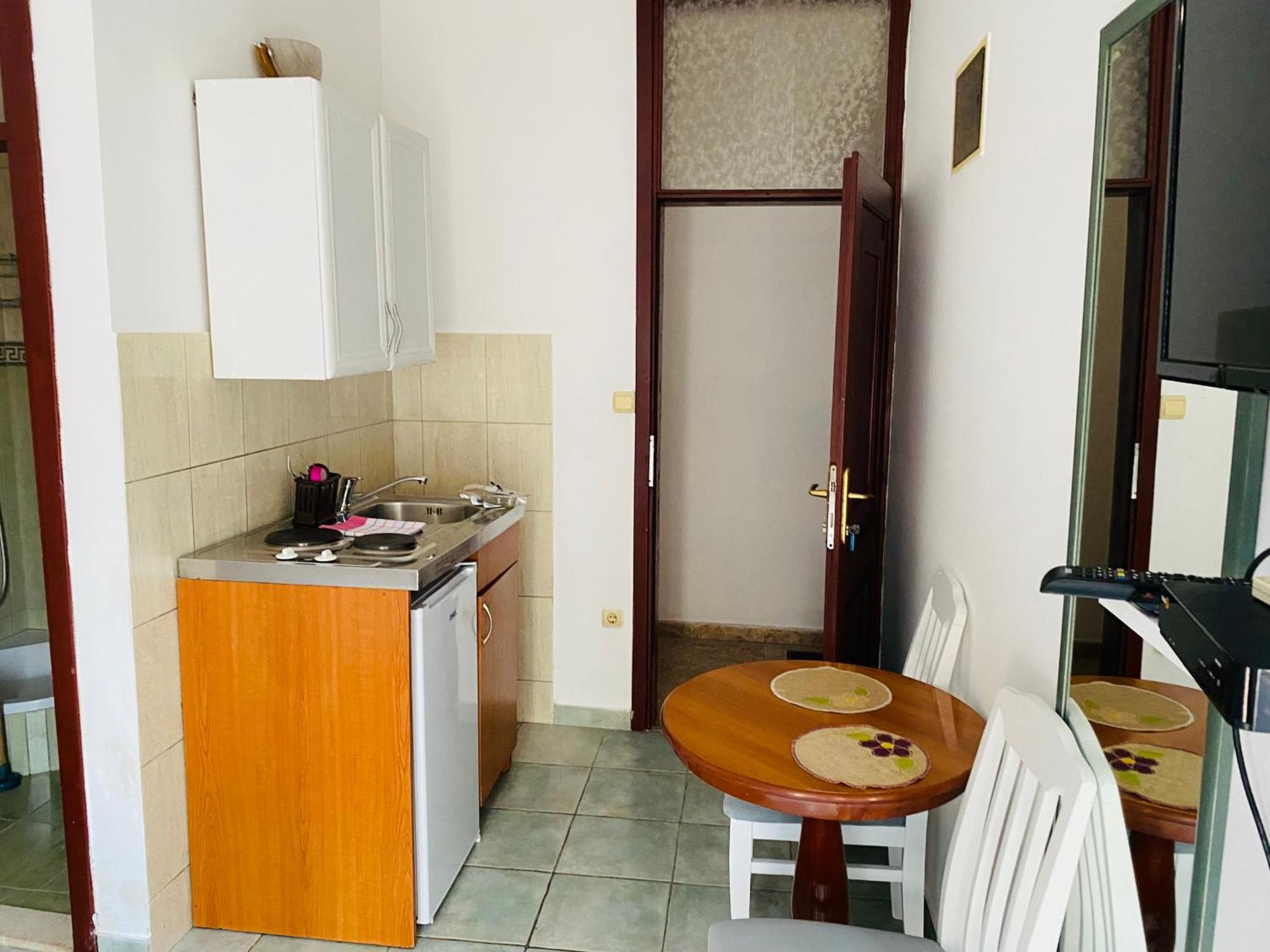 Apartmani Ilic Херцег Нови Екстериор снимка